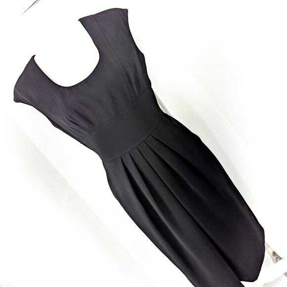 NWOT! TALBOTS! LUXE SLEEVELESS "LITTLE BLACK DRESS"FRONT PLEATS, POCKETS! SZ 6 - Picture 1 of 9